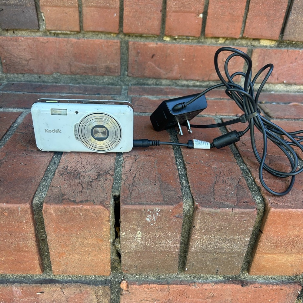 Kodak EasyShare V1003